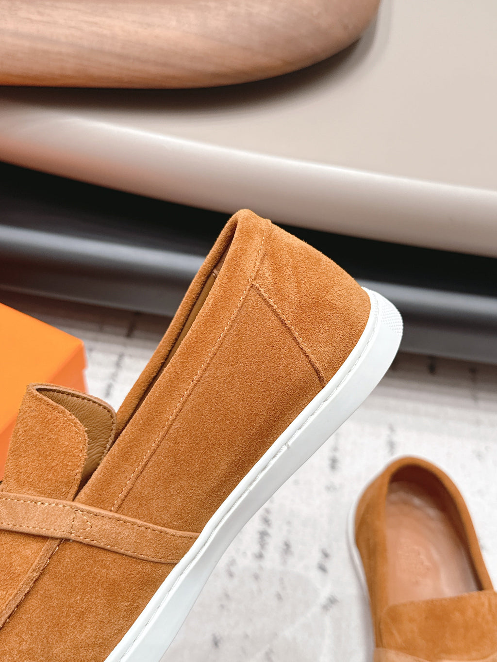 HM 26S KELLY PARIS LOAFERS IN ORANGE SUEDE SILVER HARDWARE