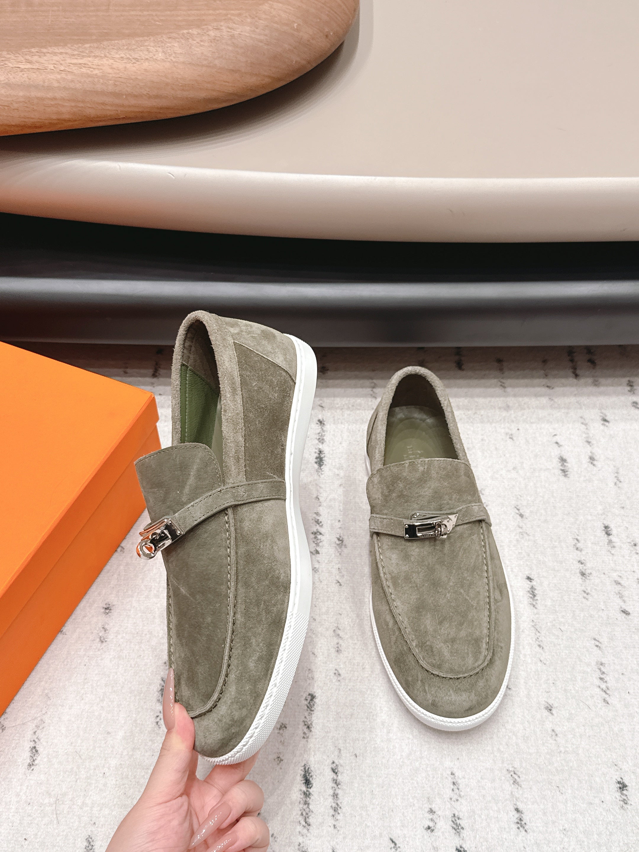 HM 26S KELLY PARIS LOAFERS IN OLIVE GREEN SUEDE SILVER HARDWARE
