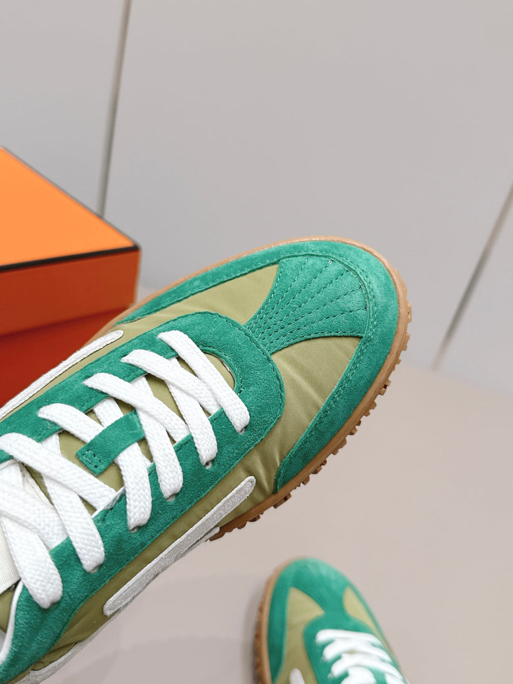 HM 26S BOUNCING SNEAKERS IN GREEN NYLON AND SUEDE
