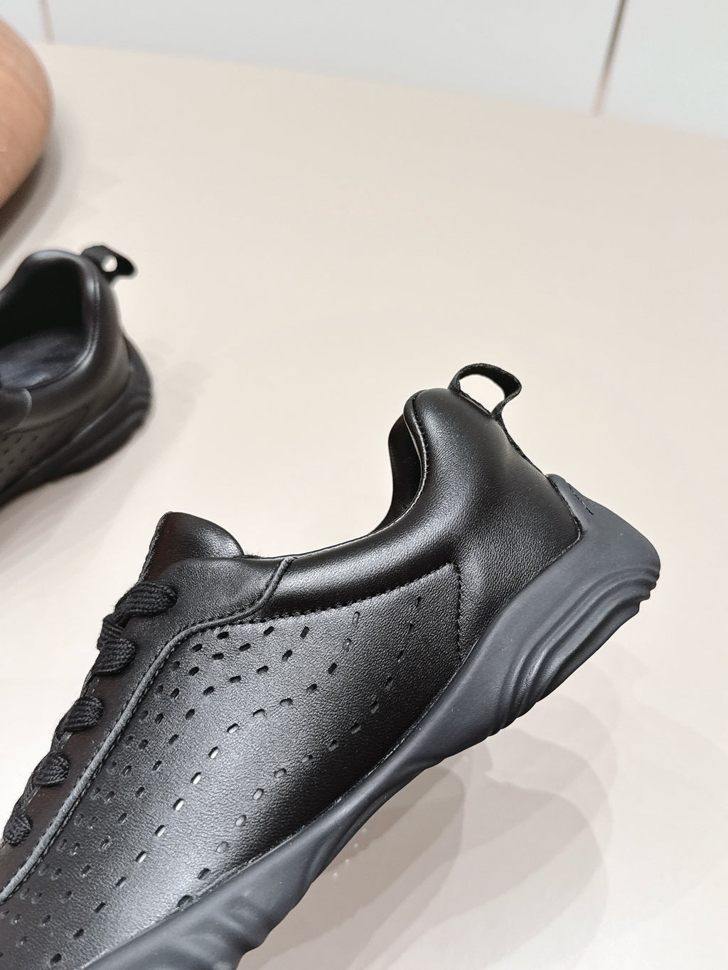 HM 26S TRAIL SNEAKERS IN BLACK PERFORATED CALFSKIN
