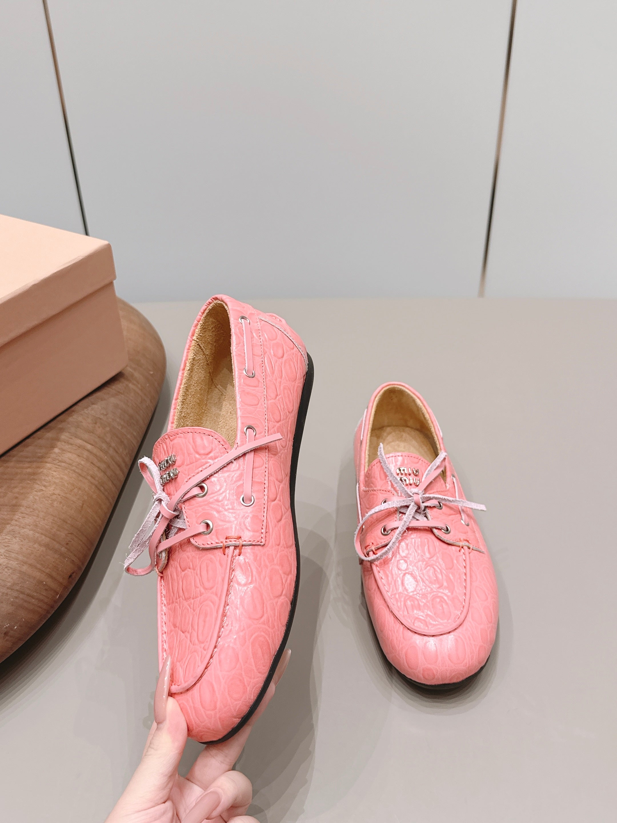 MIUMIU 26S BOAT SHOES IN PINK EMBOSSED CALFSKIN