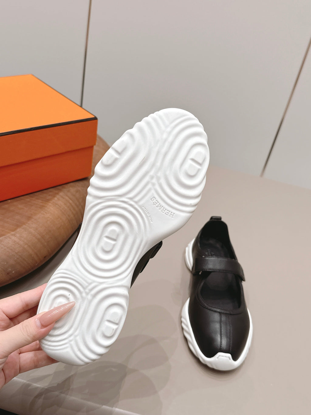 HM 26S KICHU BALLET FLAT IN BLACK CALFSKIN