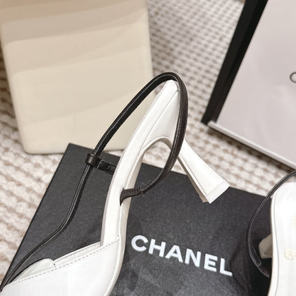 CHANEL 26S HIGH-HEEL SLINGBACKS IN WHITE CALFSKIN WITH BLACK TRIM