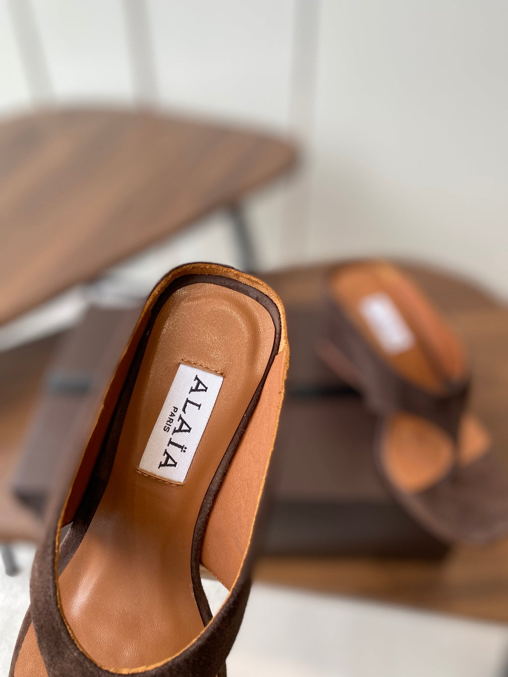 ALAIA WEDGE THONG SANDALS 25S IN BROWN SUEDE