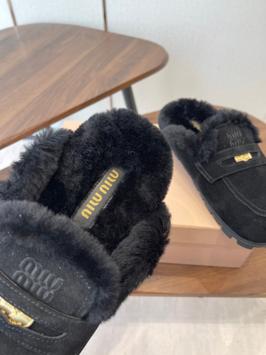 MIUMIU 25S MULES SLIPPERS SHEEPWOOL IN BLACK SUEDE
