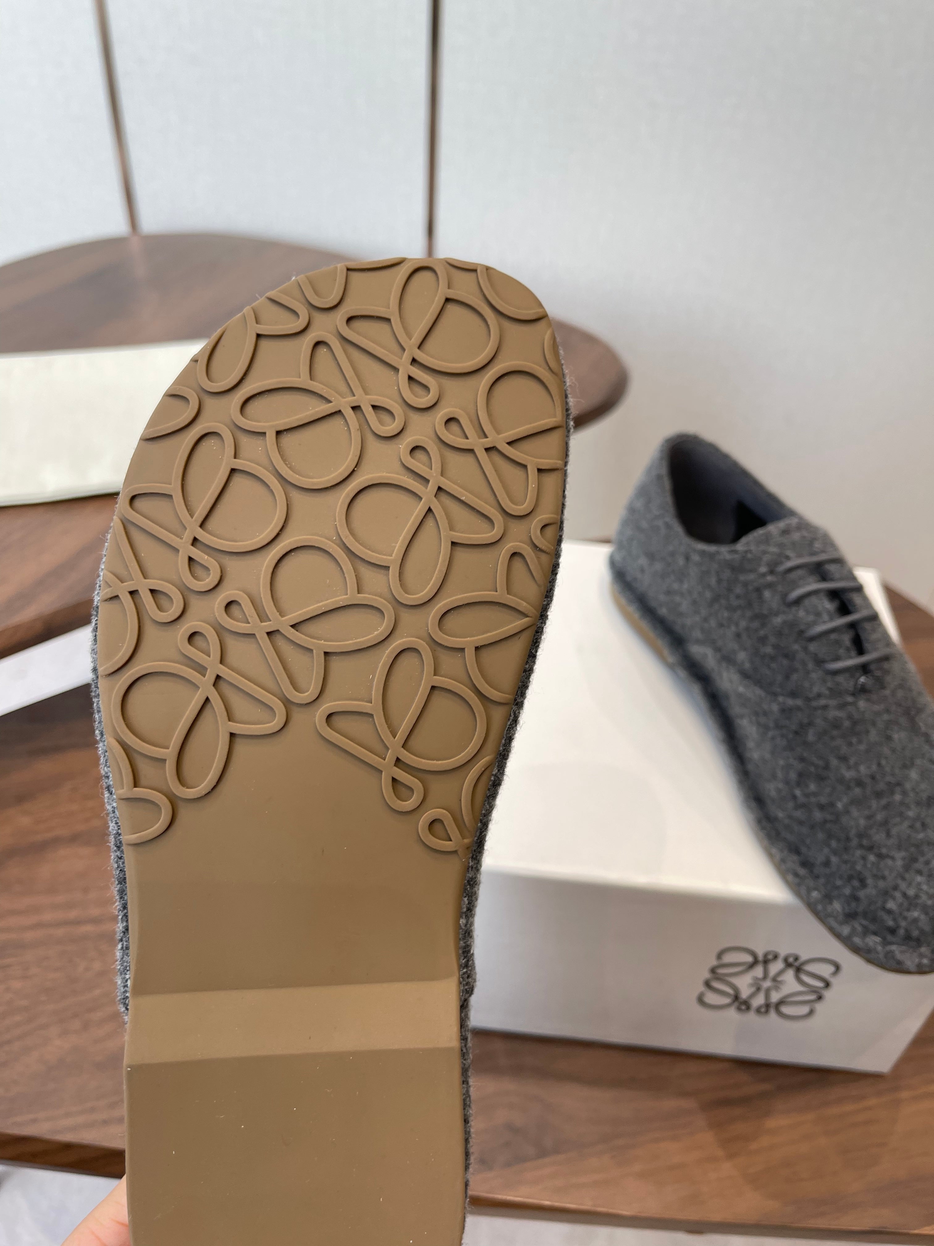 LOEWE 26S FOLIO DERBY SHOES IN DARK GRAY SUEDE