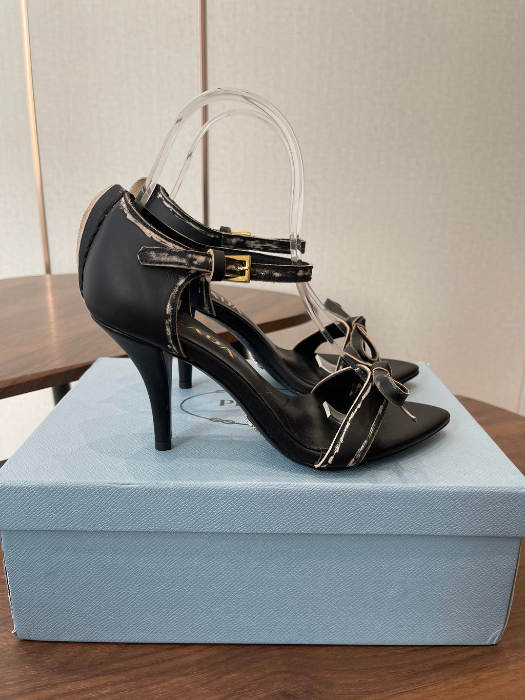 PRADA 26S HIGH HEEL SANDALS 85MM IN BLACK CALFSKIN WITH BOW