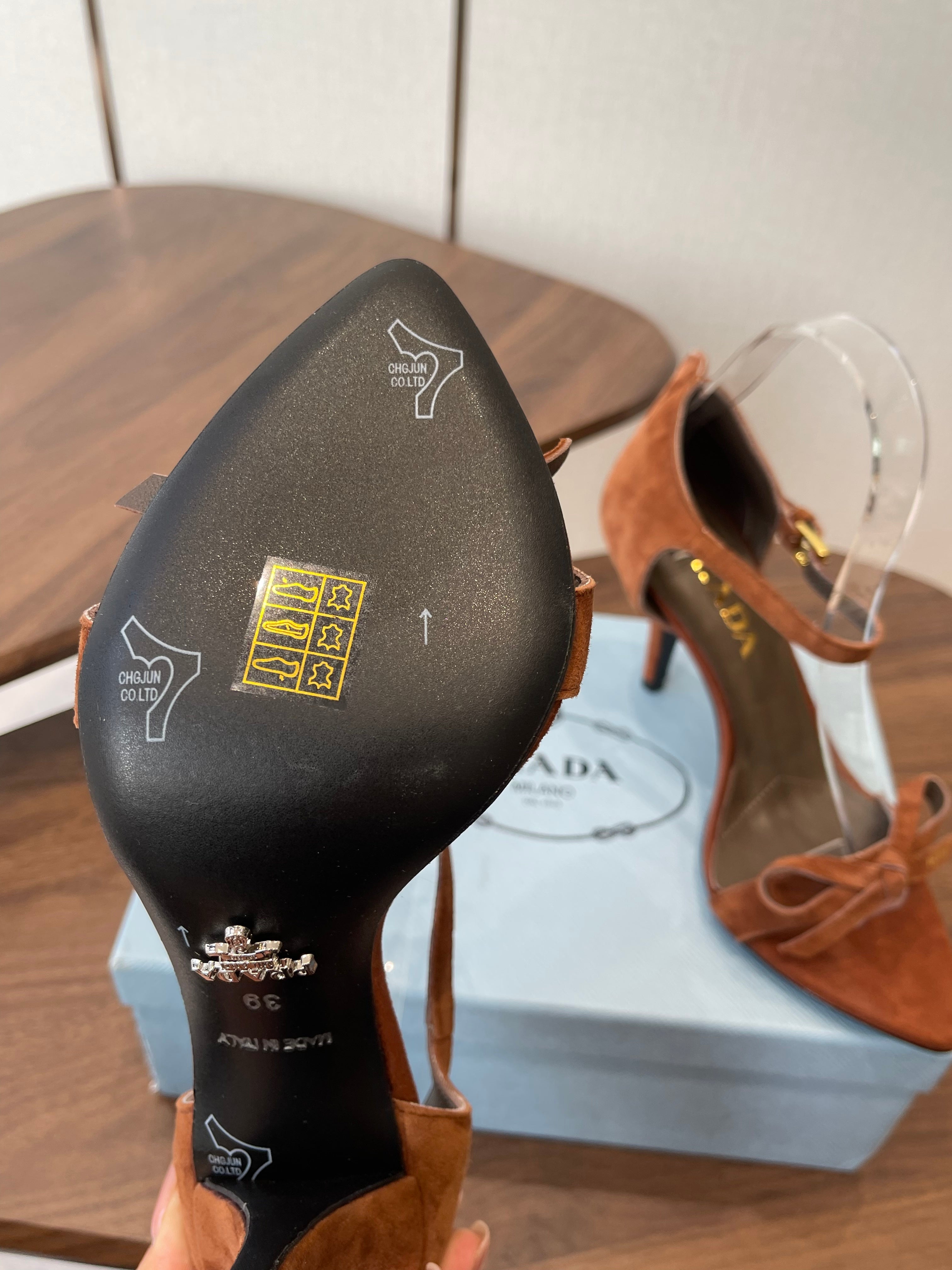 PRADA 26S HIGH HEEL SANDALS 85MM IN CARAMEL BROWN SUEDE WITH BOW