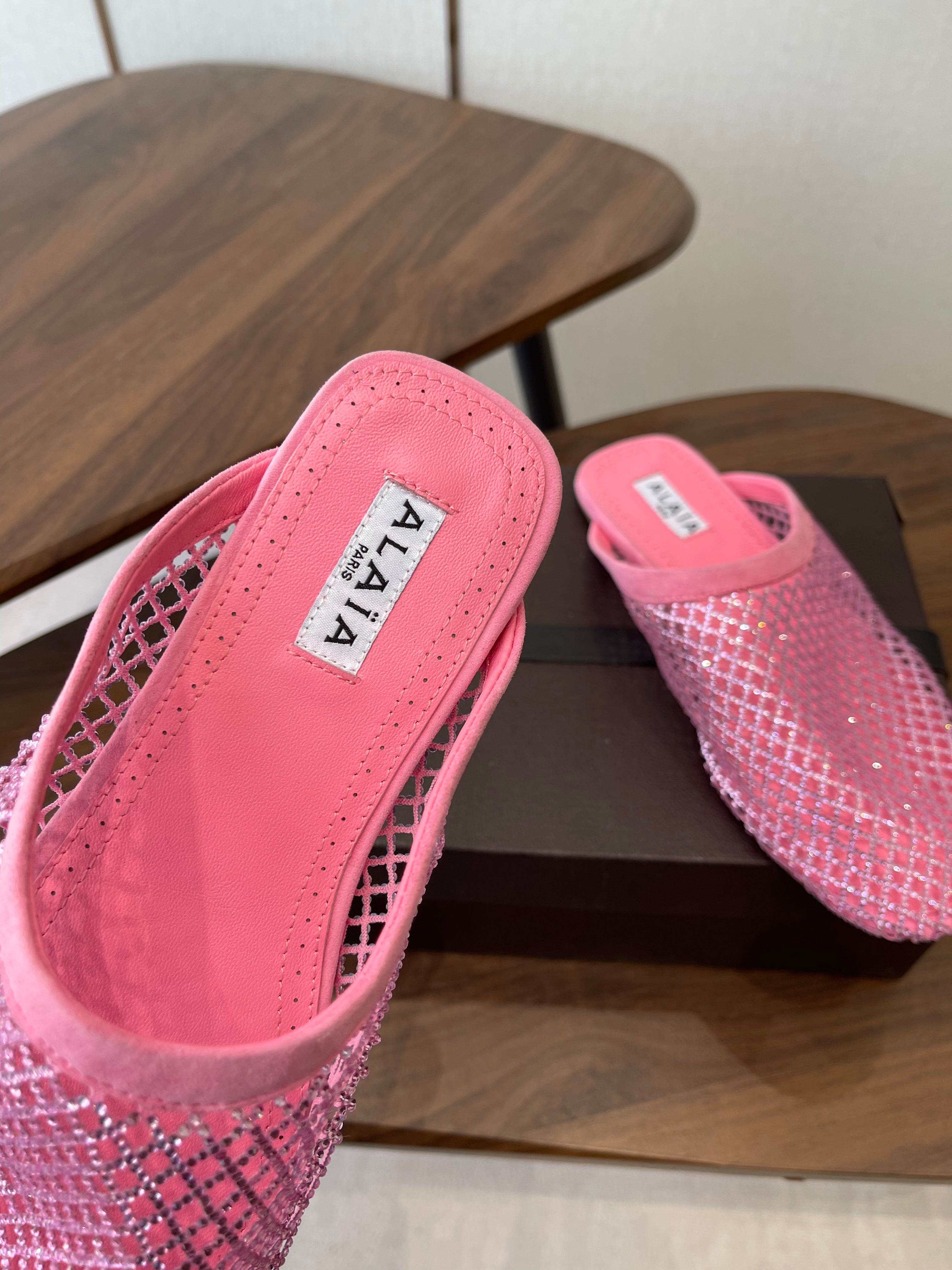 ALAIA 26S FLAT MULES IN PINK SUEDE AND MESH RHINESTONE-EMBELLISHED