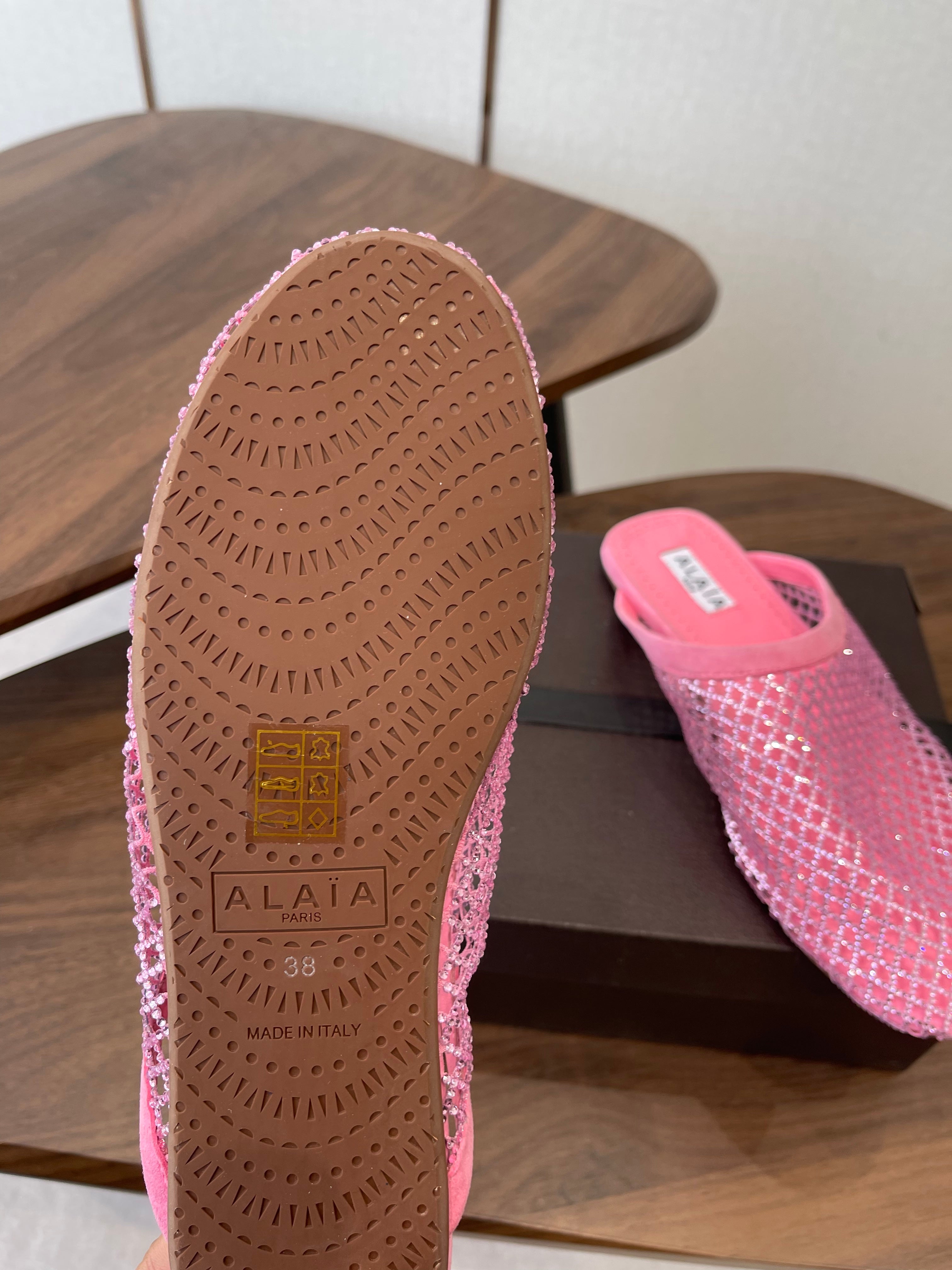 ALAIA 26S FLAT MULES IN PINK SUEDE AND MESH RHINESTONE-EMBELLISHED