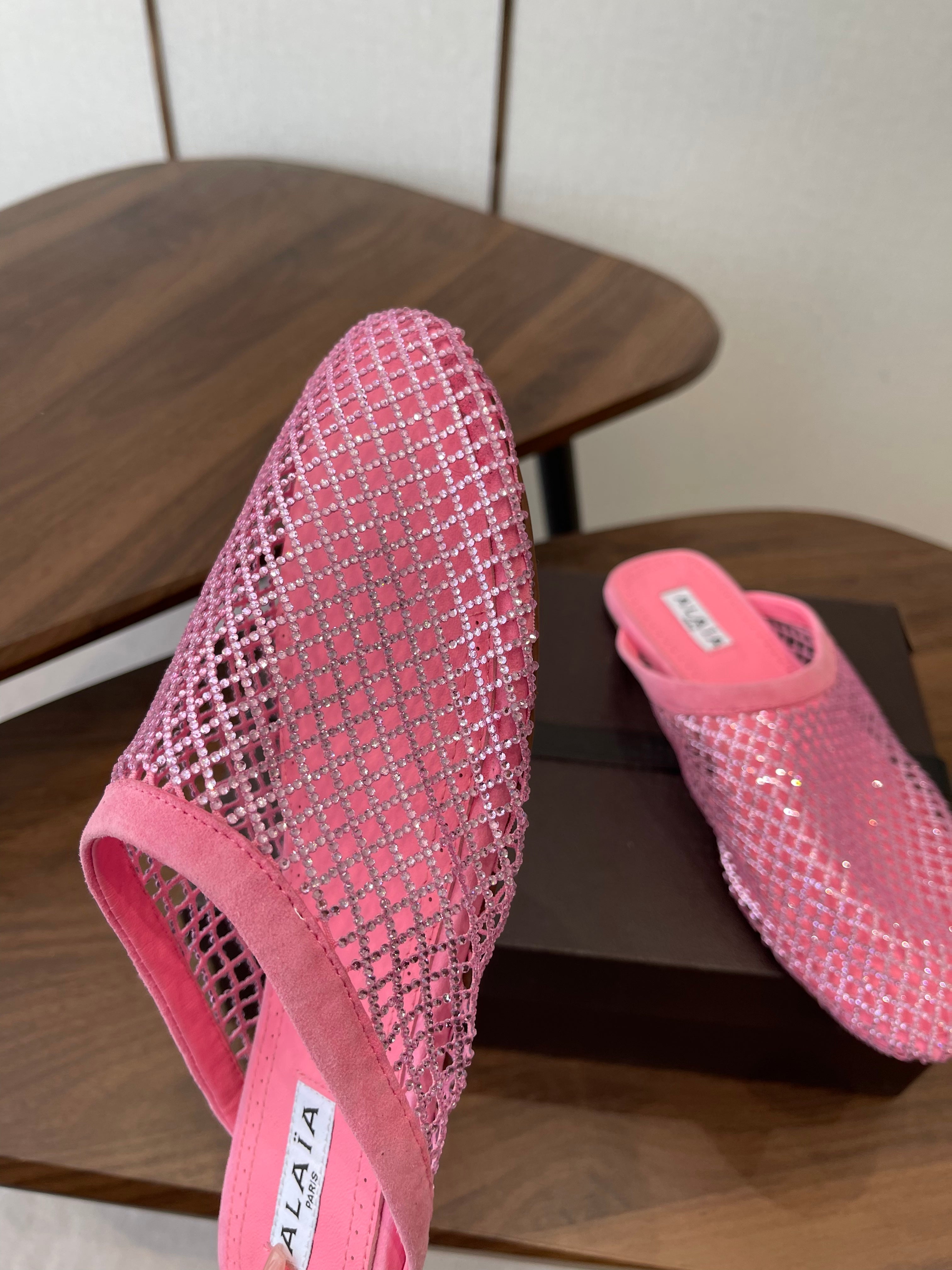 ALAIA 26S FLAT MULES IN PINK SUEDE AND MESH RHINESTONE-EMBELLISHED