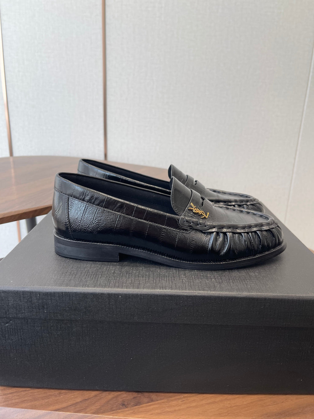 YSL 26S LOAFER IN BLACK CALFSKIN