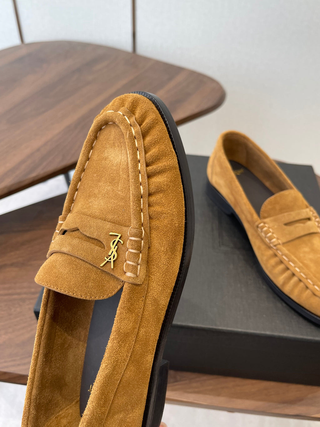 YSL 26S LOAFER IN CAMEL BROWN SUEDE
