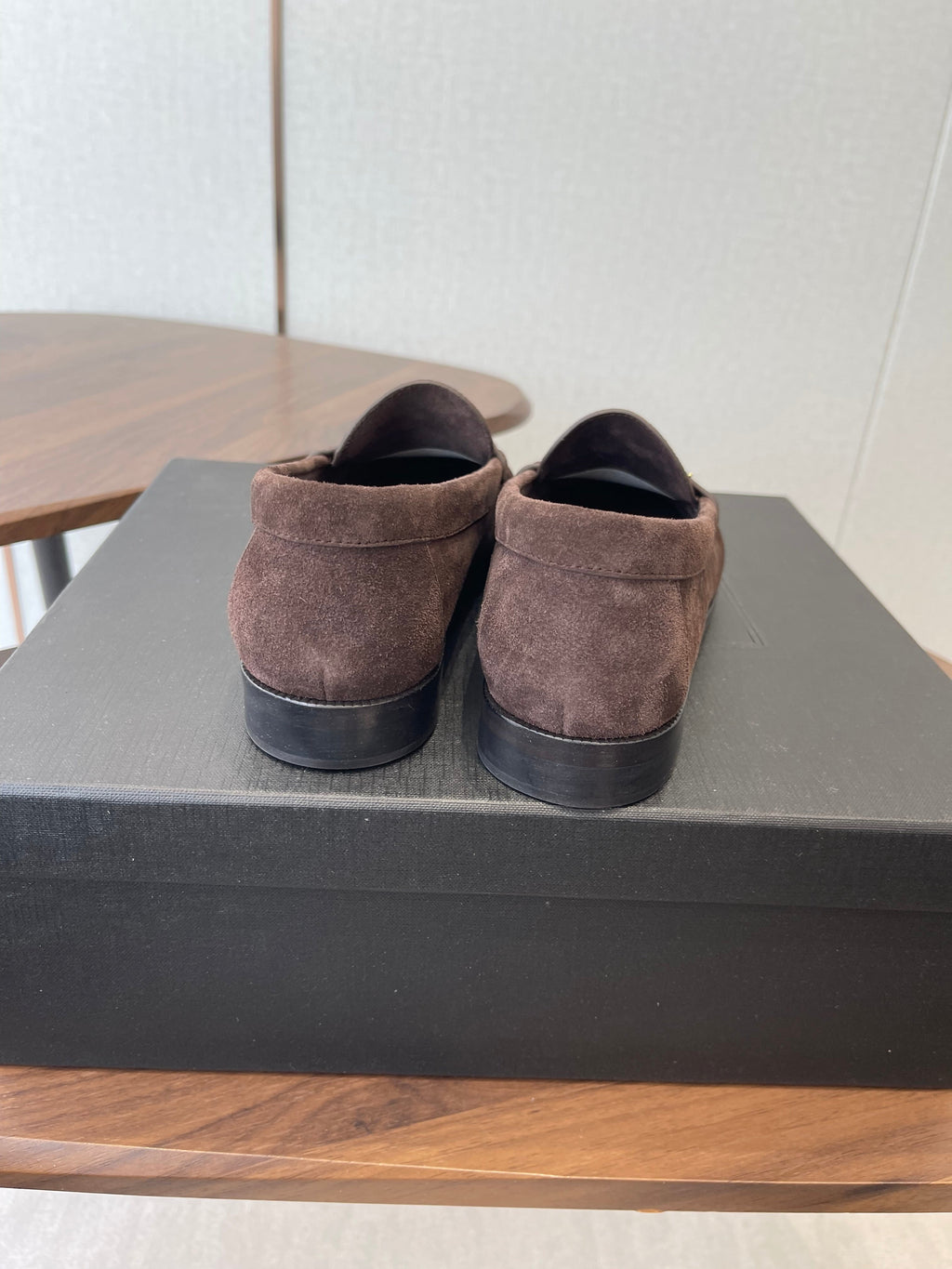 YSL 26S LOAFER IN EARTH BROWN SUEDE