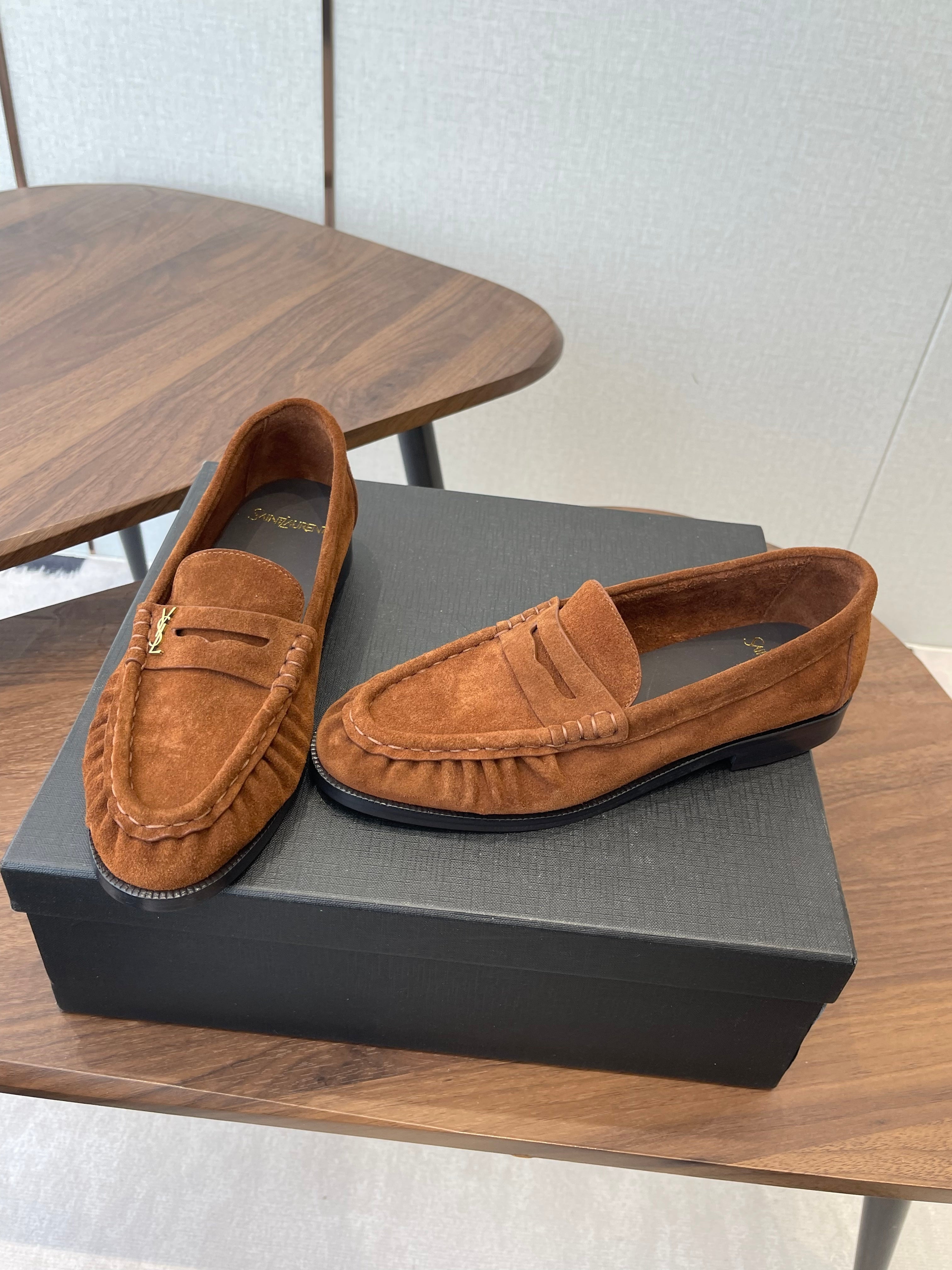 YSL 26S LOAFER IN BURNT ORANGE BROWN SUEDE