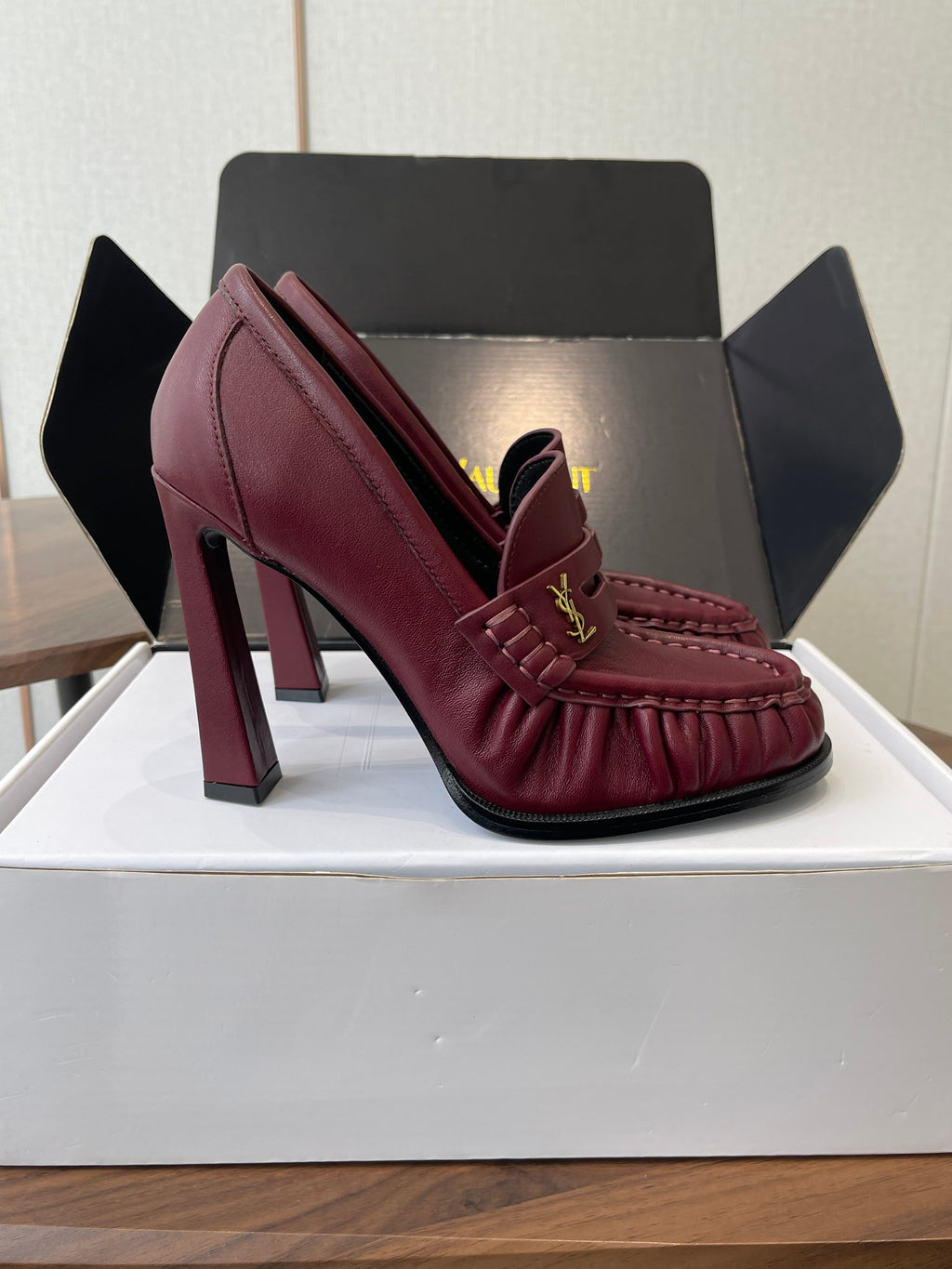 YSL 26S HEELED LOAFERS 100 MM IN DARK RED CALFSKIN