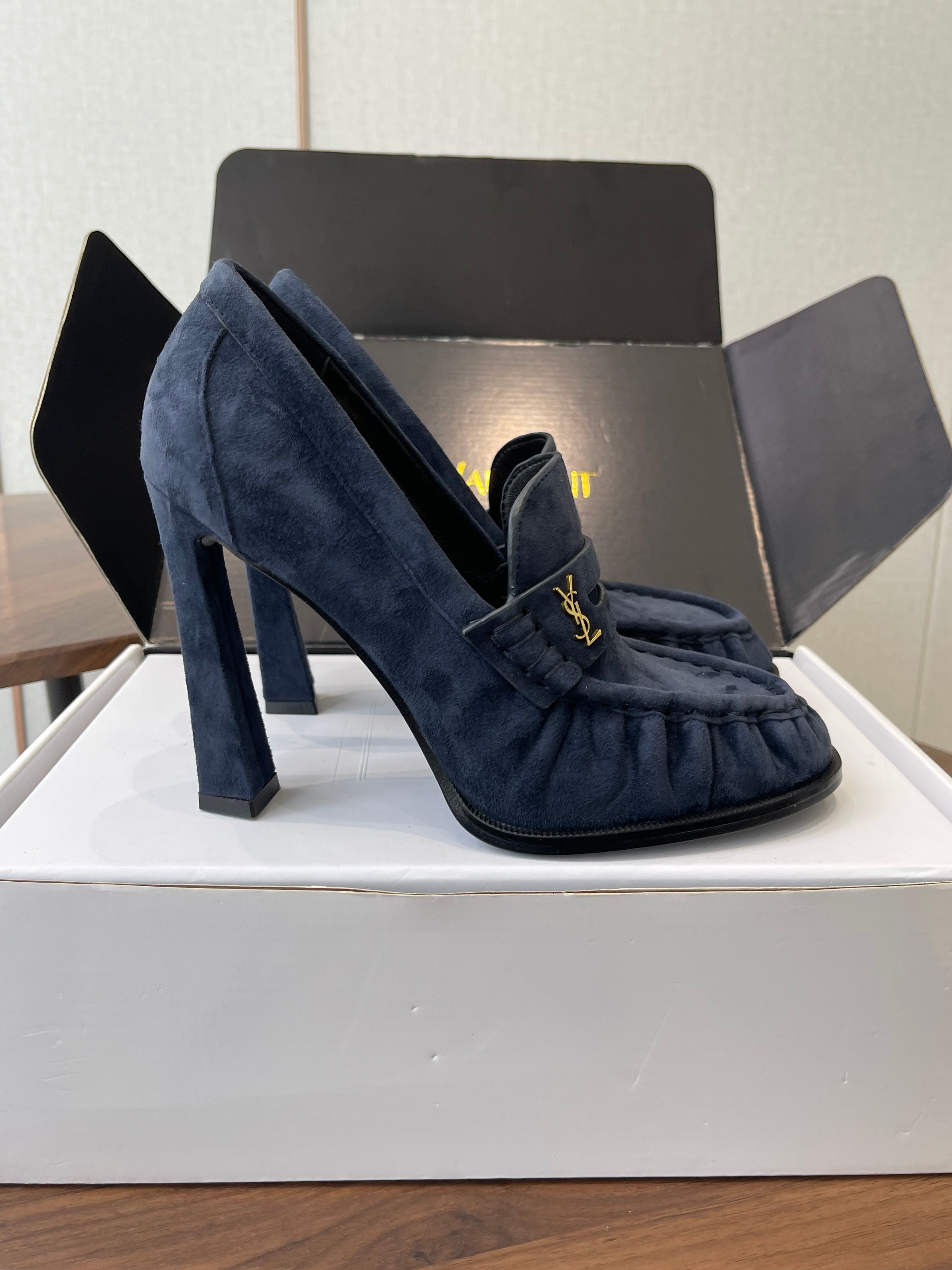 YSL 26S HEELED LOAFERS 100 MM IN DARK STEEL BLUE SUEDE