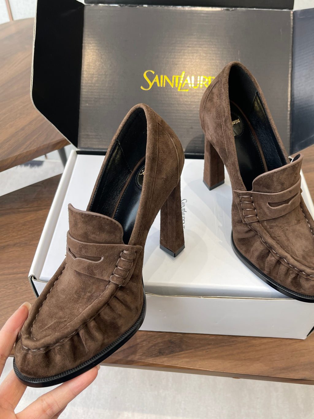 YSL 26S HEELED LOAFERS 100 MM IN DARK BROWN SUEDE