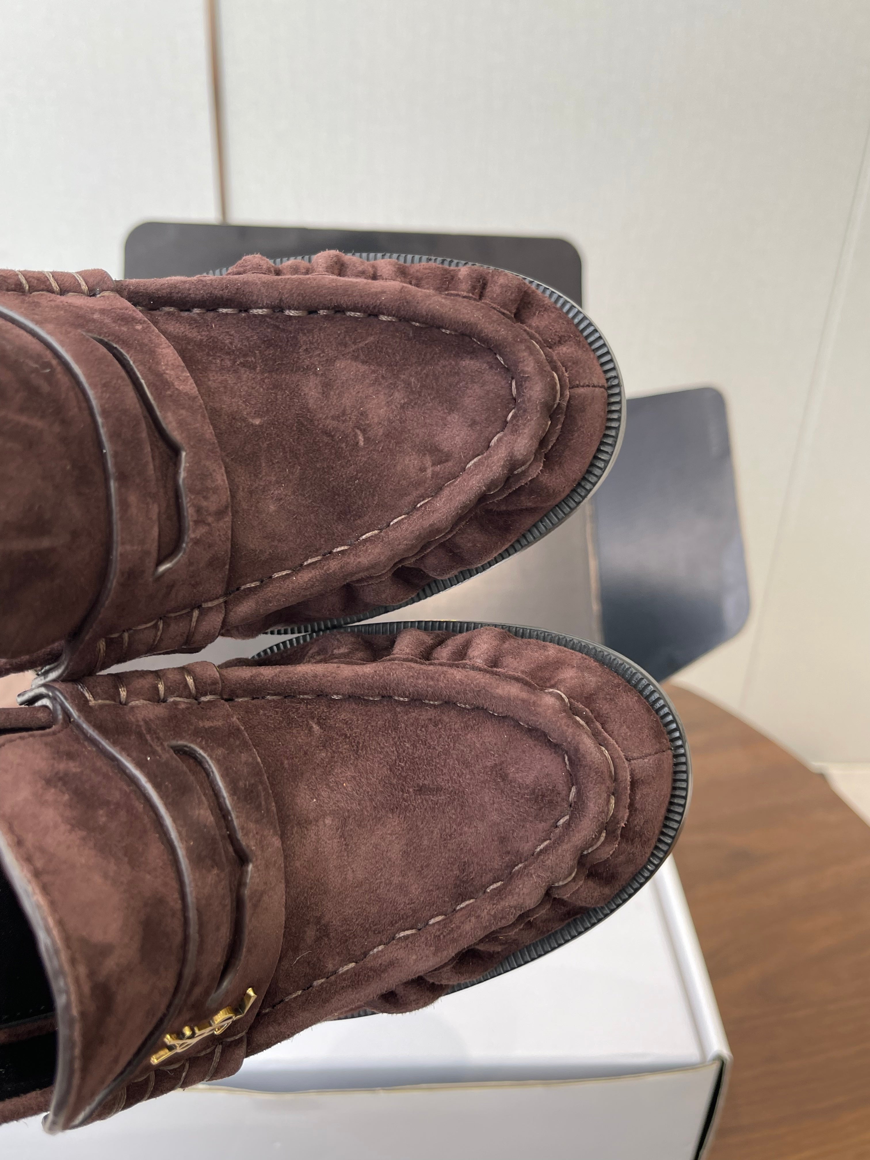 YSL 26S HEELED LOAFERS 100 MM IN DARK BROWN SUEDE
