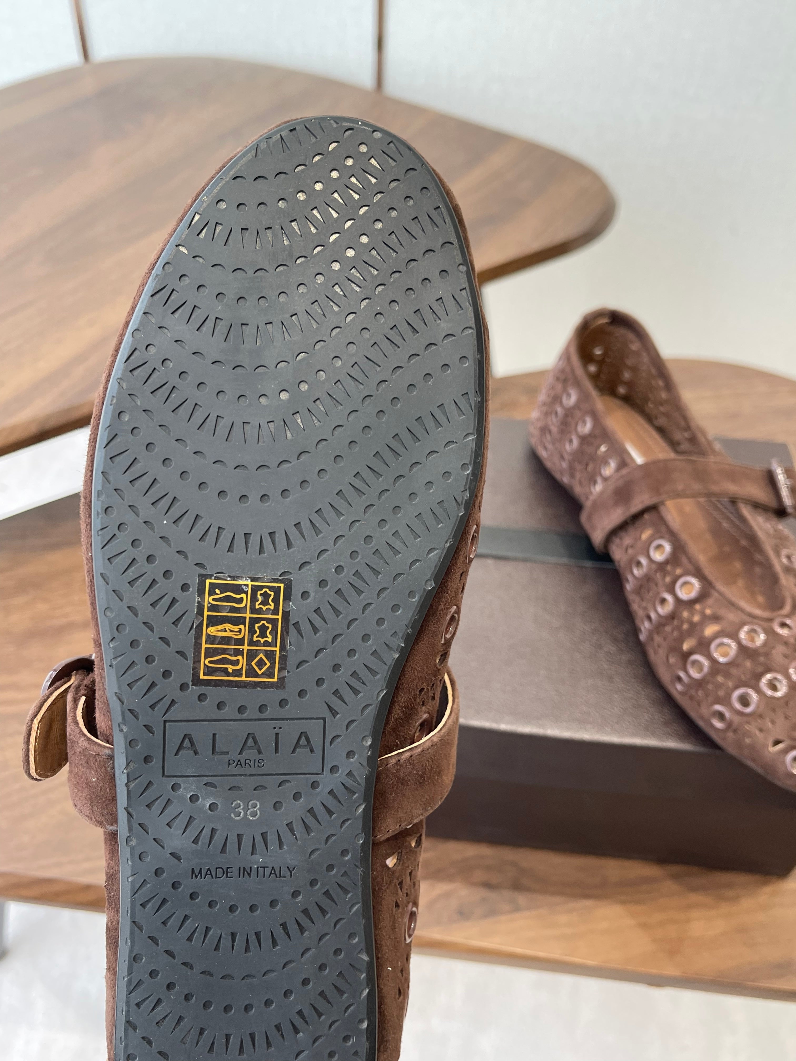 ALAIA 26S MARY JANE FLATS IN DARK BROWN SUEDE STYLE 1