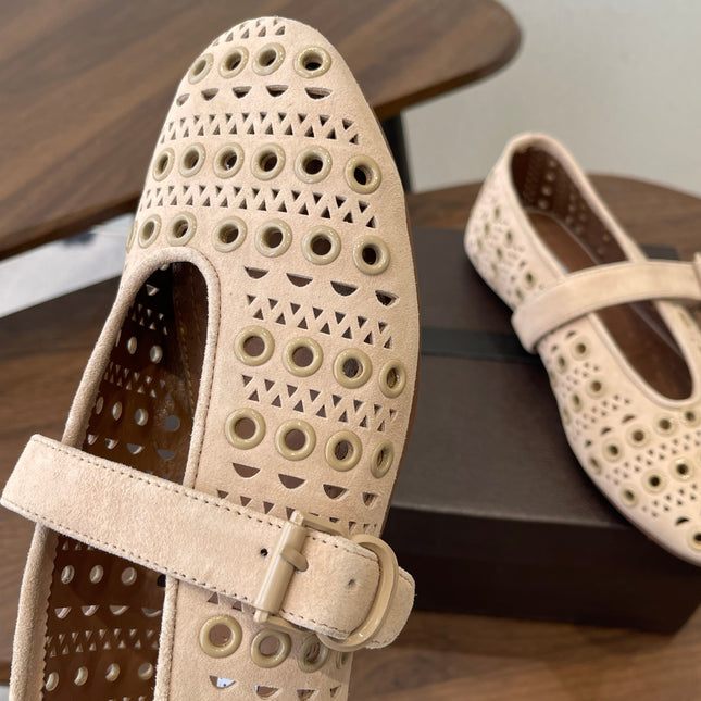 ALAIA 26S MARY JANE FLATS IN BEIGE SUEDE