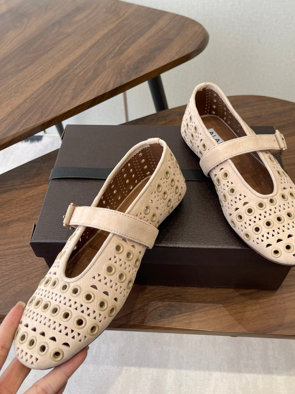 ALAIA 26S MARY JANE FLATS IN BEIGE SUEDE