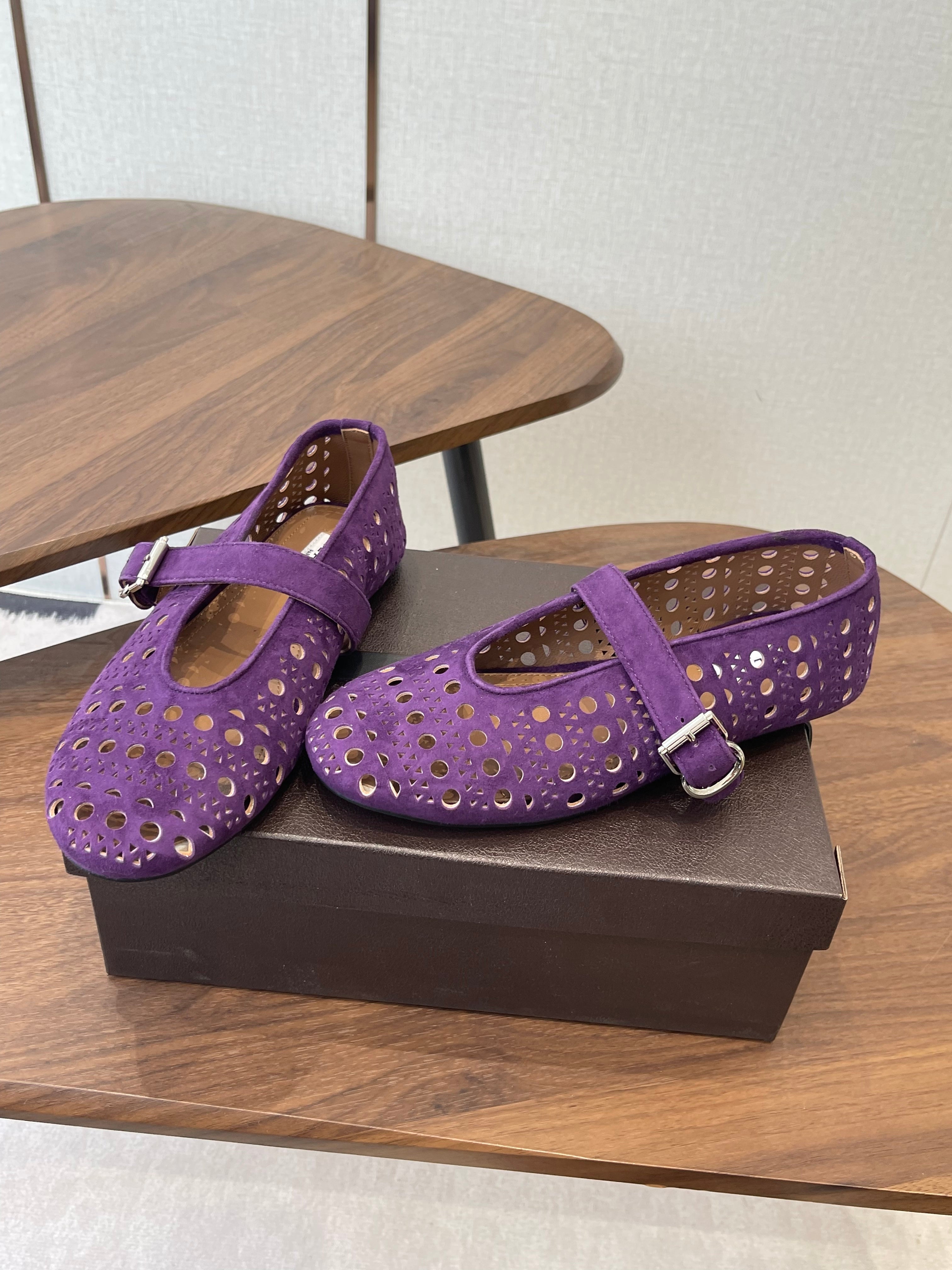 ALAIA 26S MARY JANE FLATS IN DARK PURPLE SUEDE