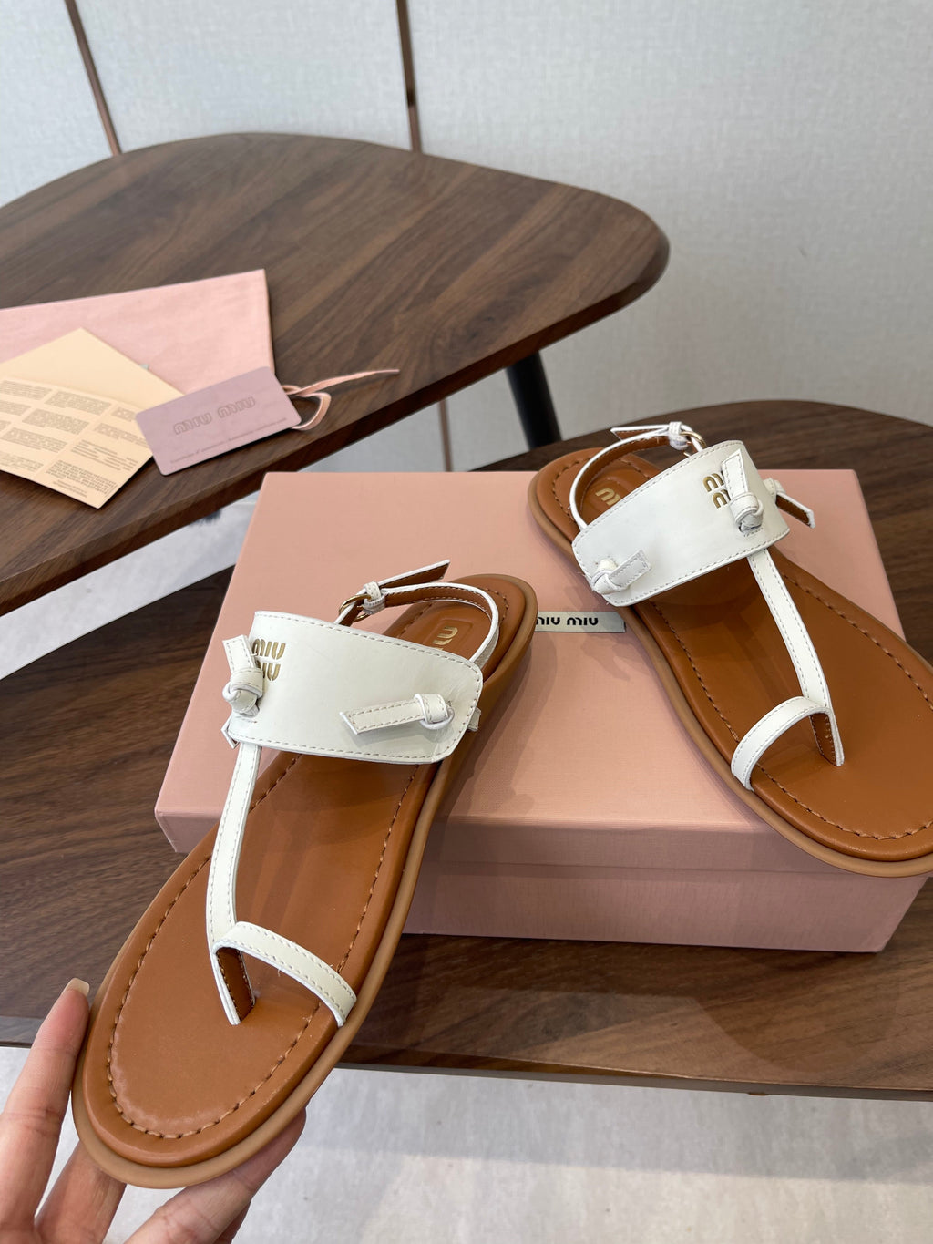 MIUMIU 26S FLIP FLOPS IN WHITE AND TAN BROWN CALFSKIN