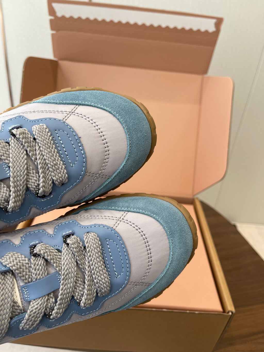 MIUMIU 26S SNEAKERS IN LIGHT GRAY AND BLUE FABRIC AND SUEDE