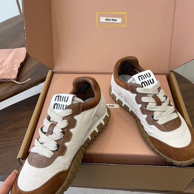 MIUMIU 26S SNEAKERS IN WHITE AND CARAMEL BROWN FABRIC AND SUEDE