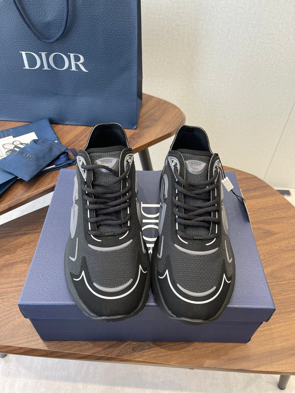 DIOR 26S B30 COUNTDOWN TECH SNEAKER IN BLACK TECHNICAL FABRIC AND SUEDE