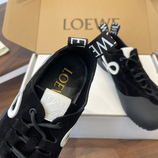 LOEWE 26S FLOW RUNNER SNEAKER 20MM IN BLACK SUEDE