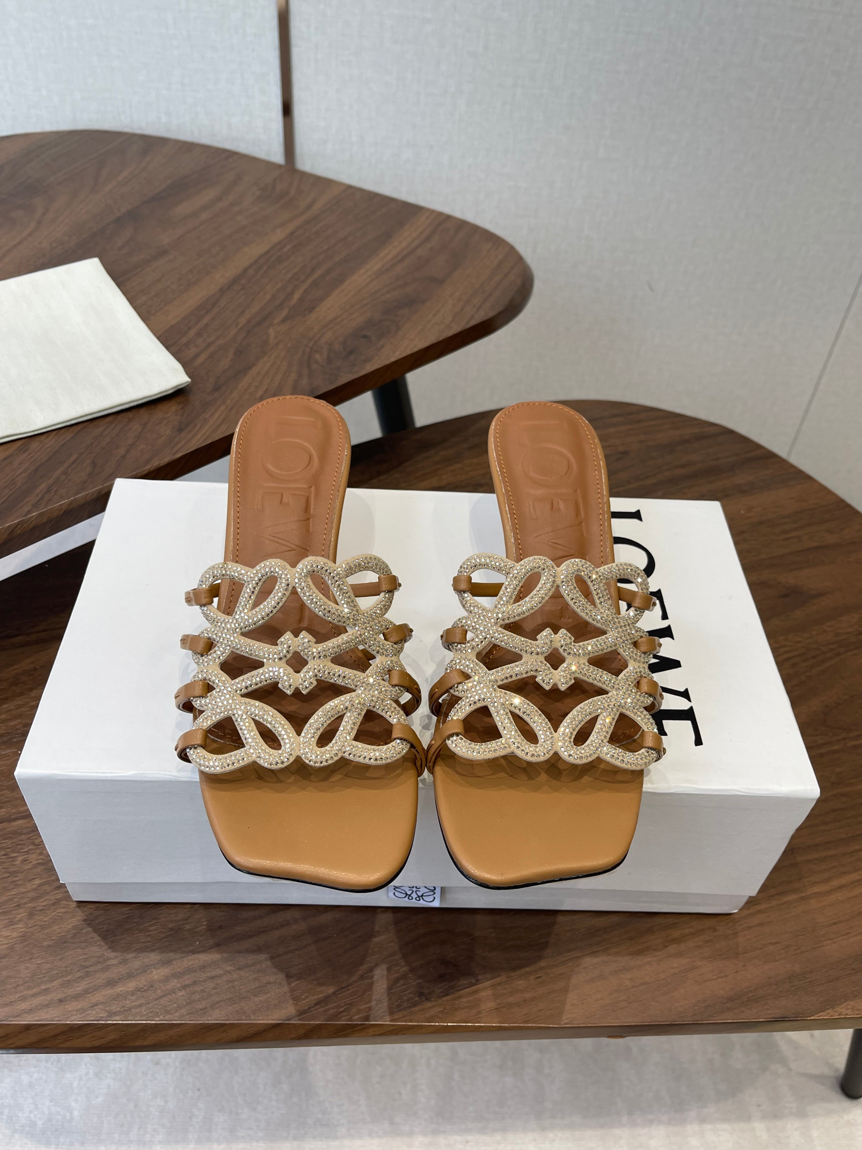 LOEWE 26S HIGH HEEL SANDALS IN CAMEL BROWN CALFSKIN WITH CRYSTALS
