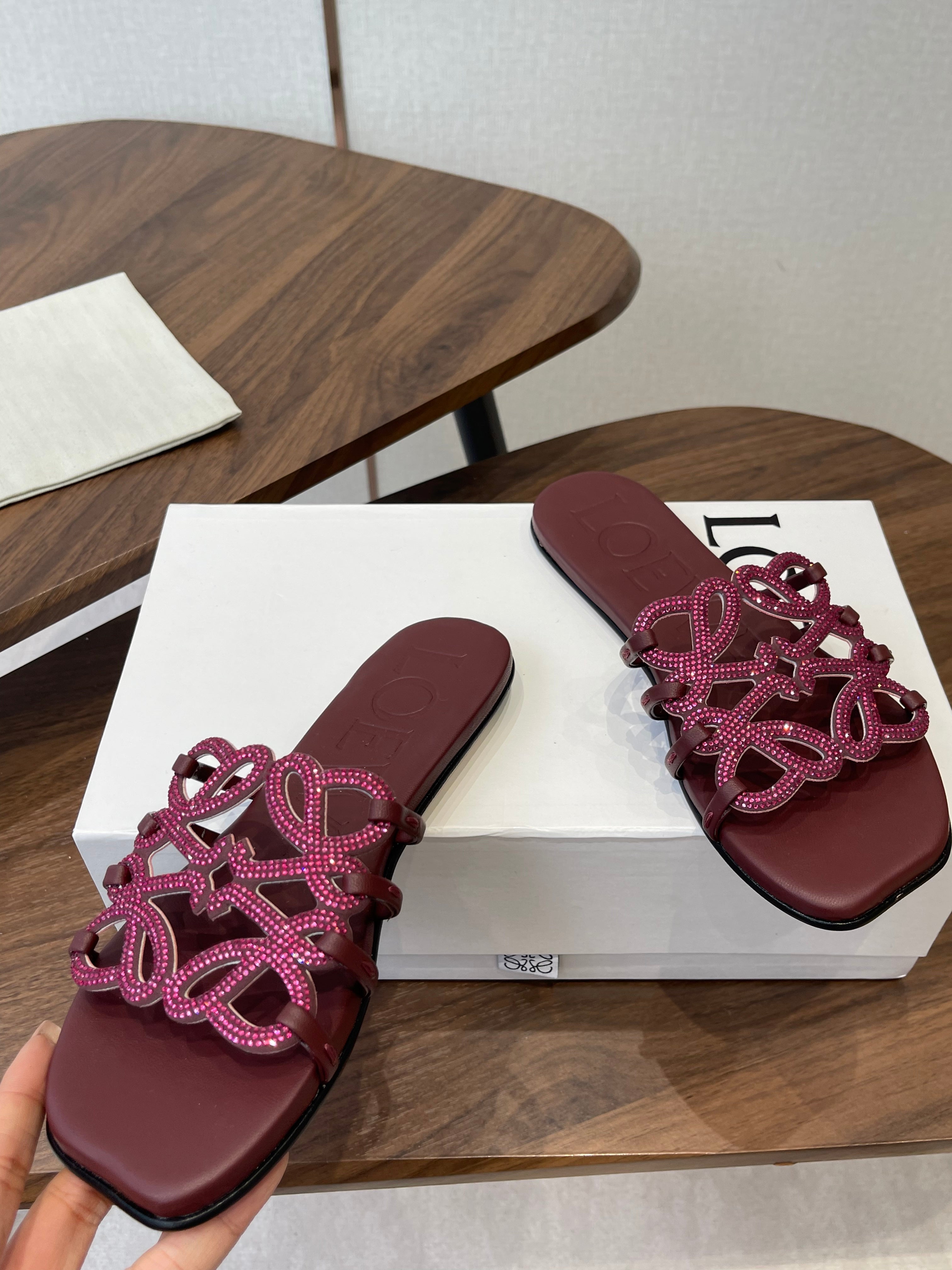 LOEWE 26S FLAT SANDALS IN WINE RED CALFSKIN WITH CRYSTALS
