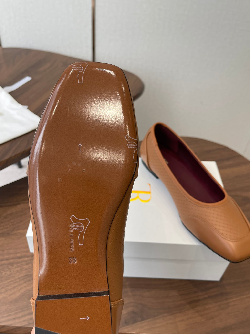 THE ROW 26S SQUARE TOE  BALLET FLATS IN CARAMEL BROWN CALFSKIN