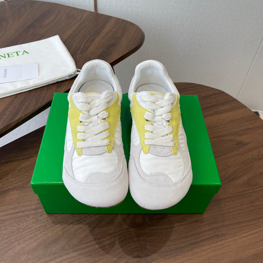 BOTTEGA VENETA 26S ORBIT FLASH SNEAKERS IN WHITE AND YELLOW SUEDE