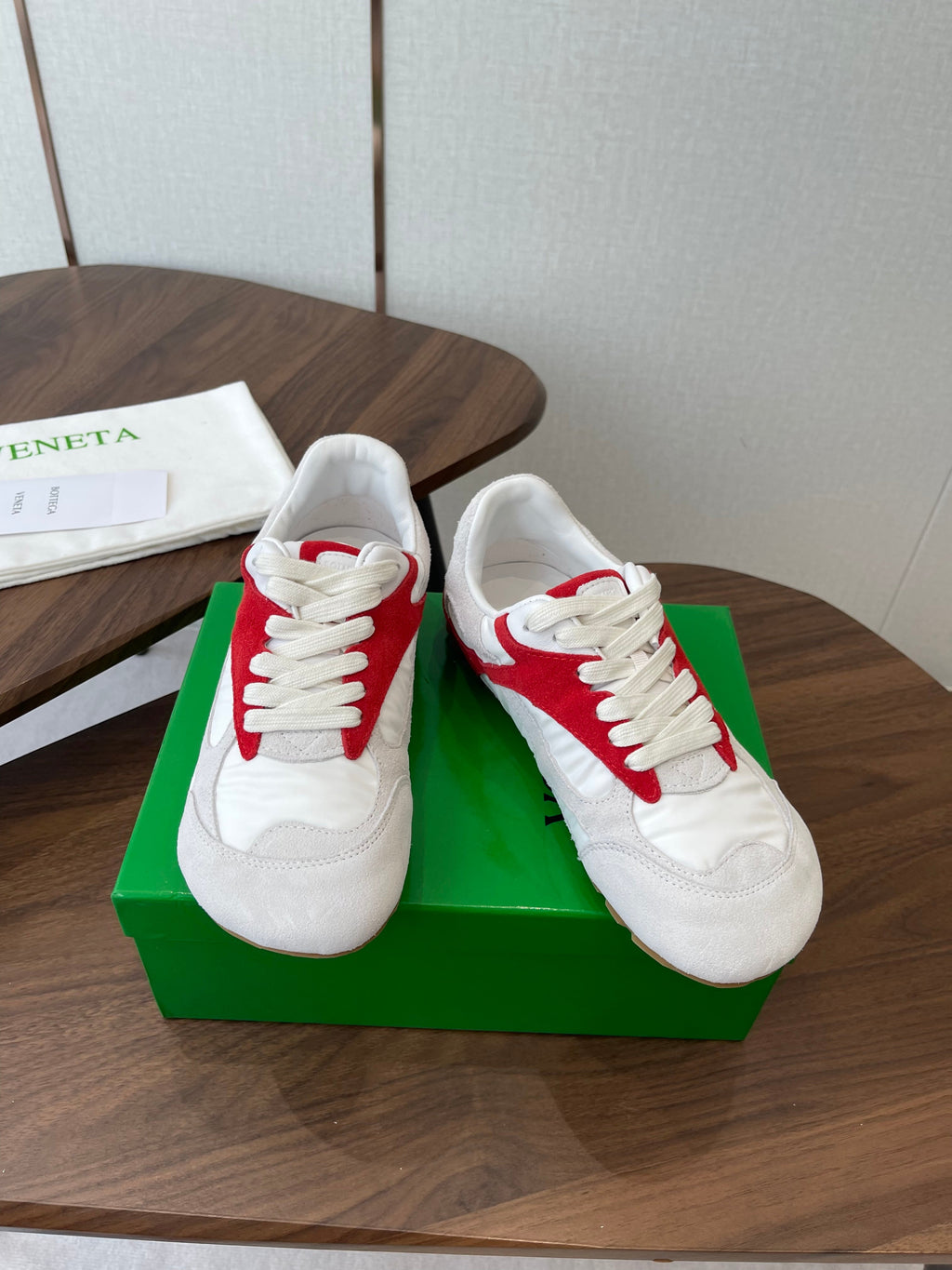 BOTTEGA VENETA 26S ORBIT FLASH SNEAKERS IN WHITE AND RED SUEDE