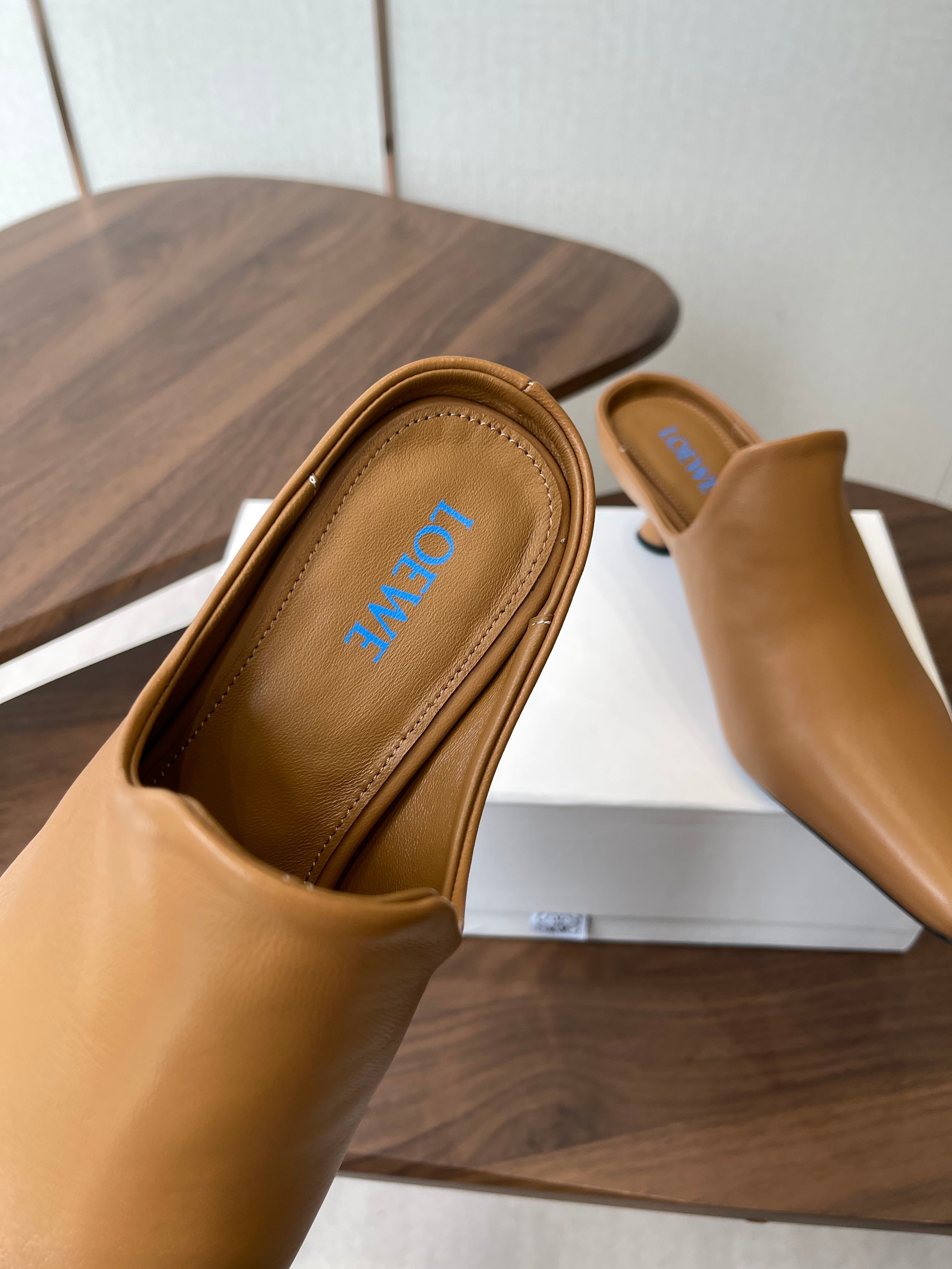 LOEWE 26S EMILY MULE 55MM IN TAN BROWN CALFSKIN