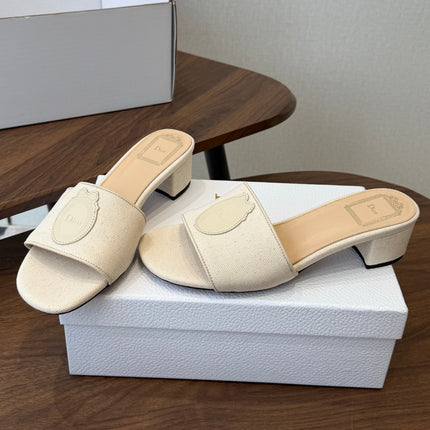DIOR 26S D-BADGE SLIDE SANDALS IN IVORY WHITE CANVAS AND CALFSKIN