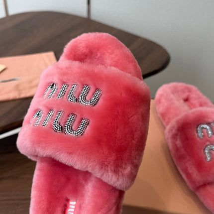 MIUMIU 26S CRYSTAL LOGO SLIDES IN PINK SHEARLING
