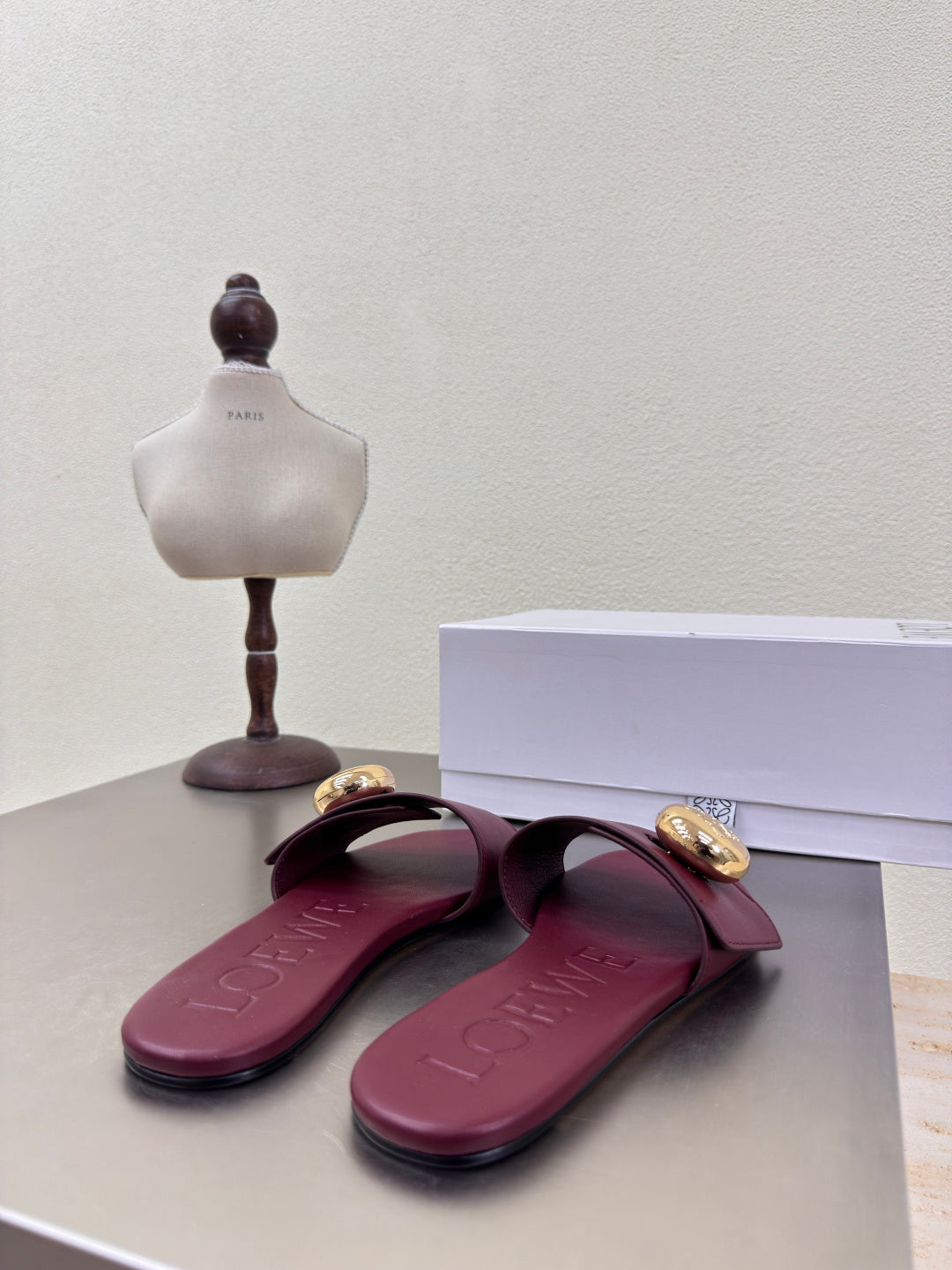 LOEWE 26S PEBBLE SLIDE IN BURGUNDY RED CALFSKIN GOLD HARDWARE