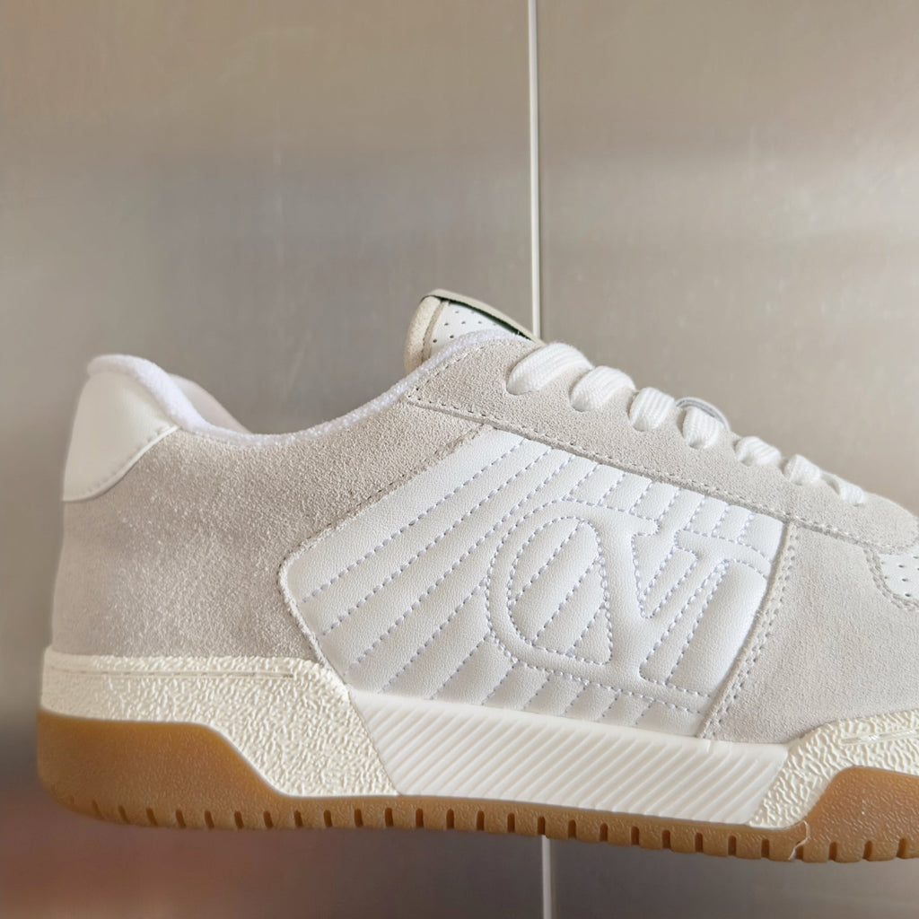 VALENTINO 25S GARAVANI FREEDOTS SNEAKERS IN BEIGE SUEDE AND WHITE LAMBSKIN