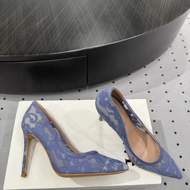 GIANVITO ROSSI 26S HIGH HEELS 105 MM IN PERIWINKLE BLUE LACE FABRIC