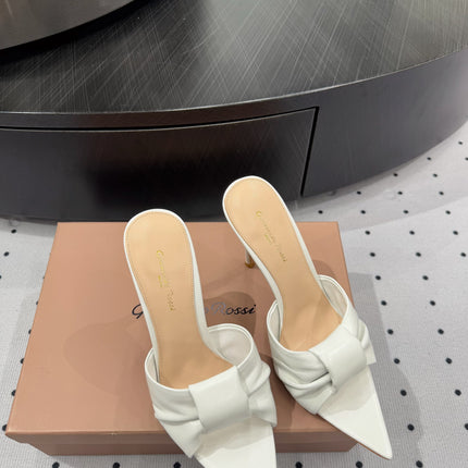 GIANVITO ROSSI 26S KNOTTED STRAP SANDALS 105 MM IN WHITE LAMBSKIN
