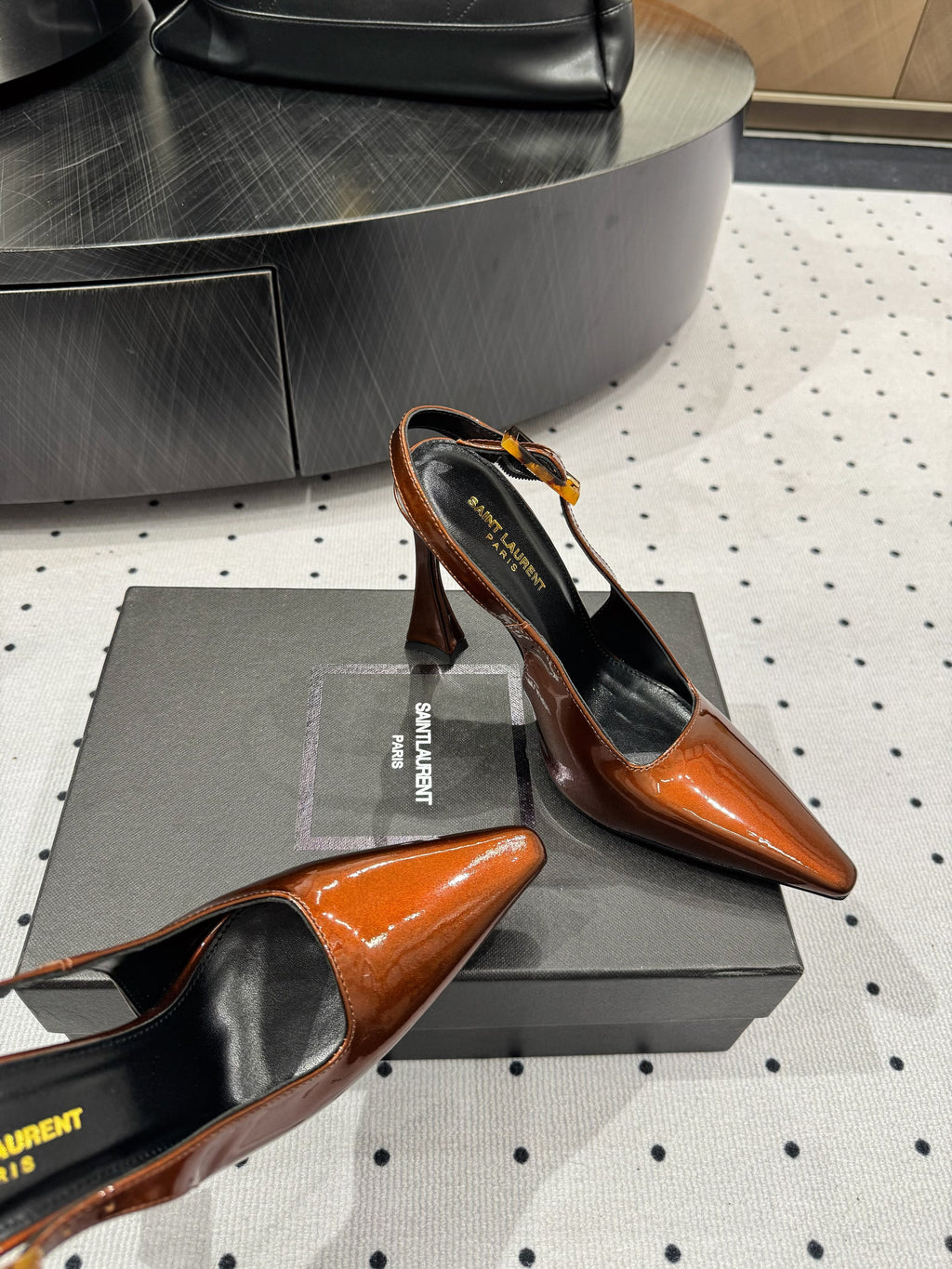 YSL 26S SLINGBACK HEELS 105 MM IN DARK ORANGE GLOSSY CALFSKIN WITH BUCKLE CLOSURE