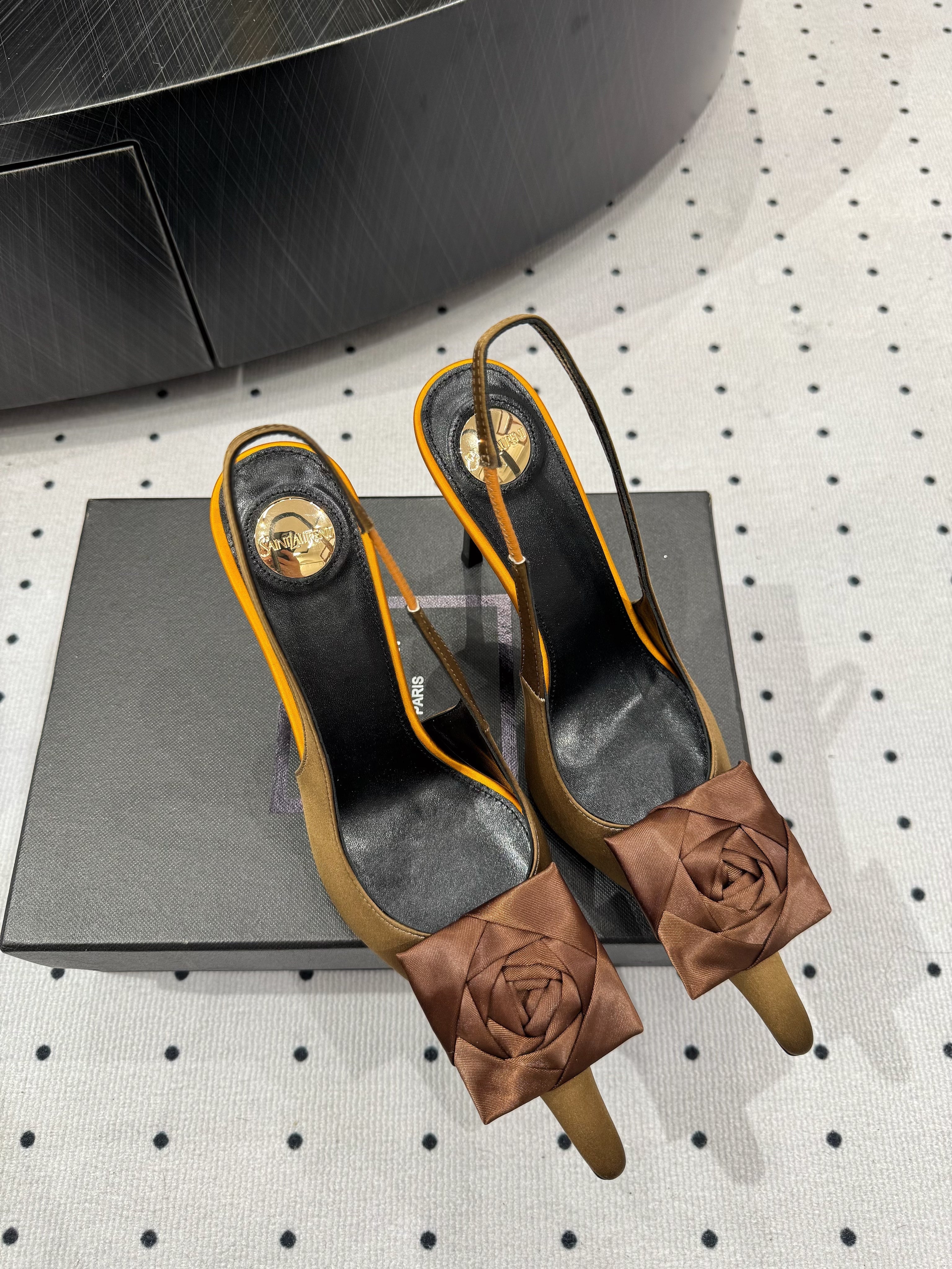 YSL 26S SLINGBACK HEELS 105 MM IN BROWN AND OLIVE SATIN