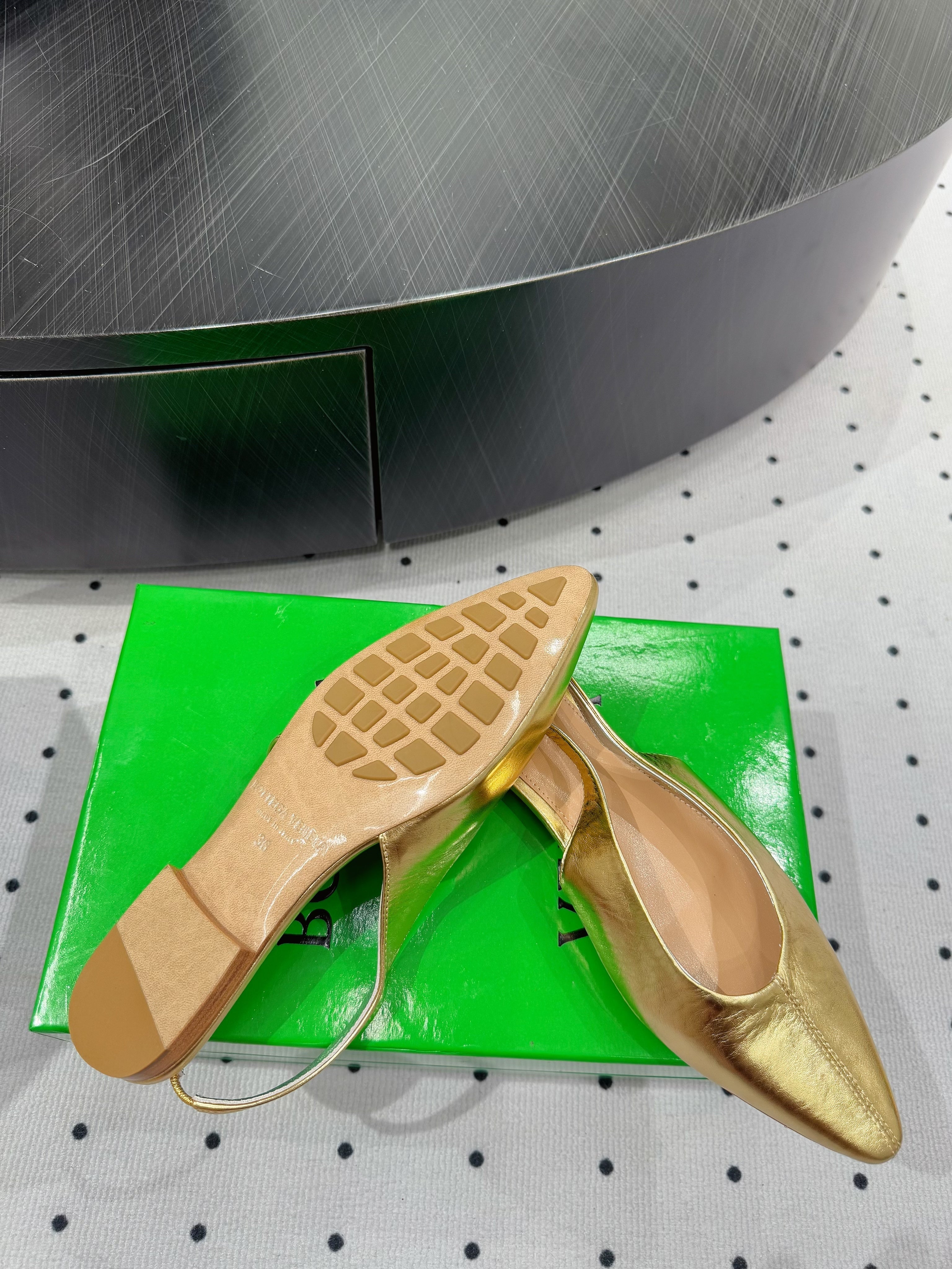 BOTTEGA VENETA 26S SLINGBACK FLATS IN GOLD CALFSKIN