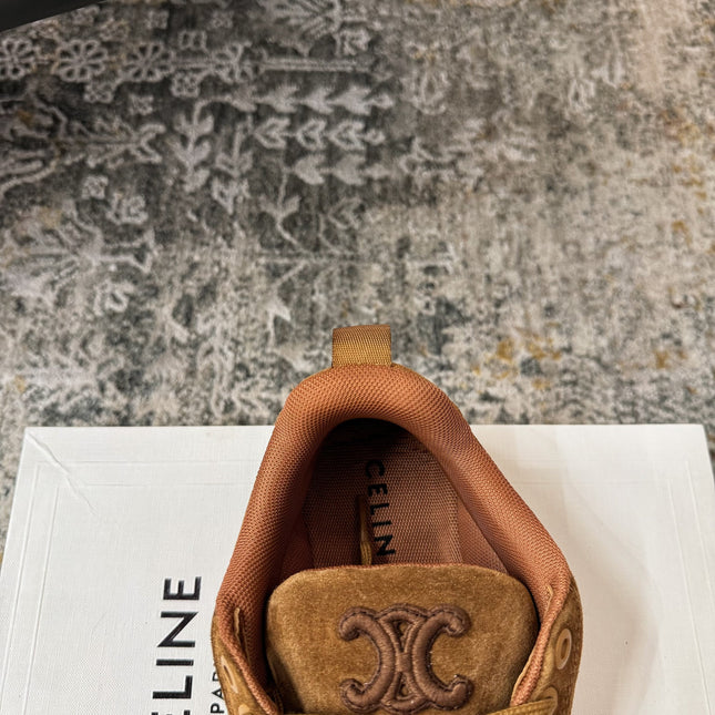 CELINE 26S SNEAKER IN BROWN SUEDE