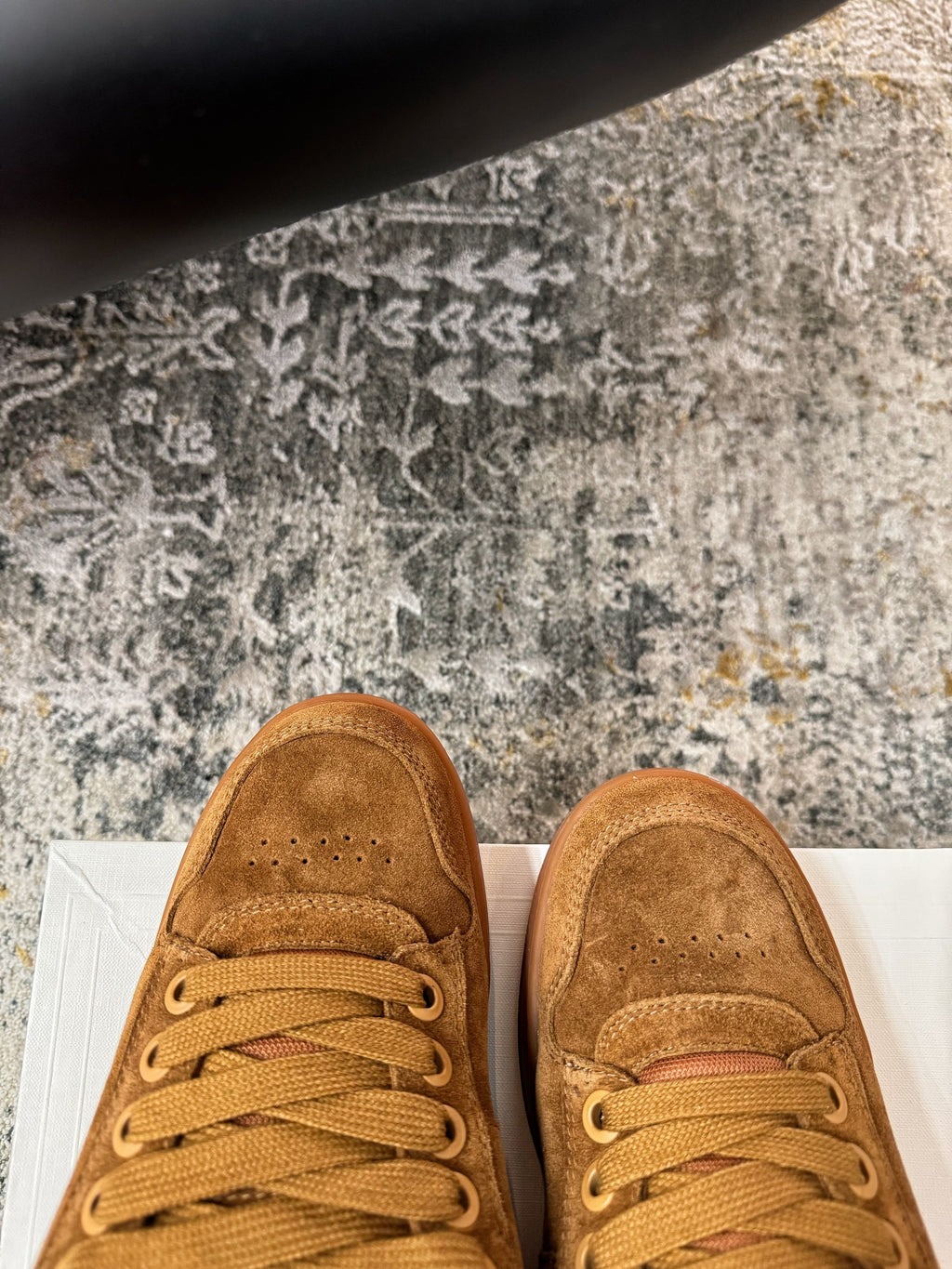 CELINE 26S SNEAKER IN BROWN SUEDE