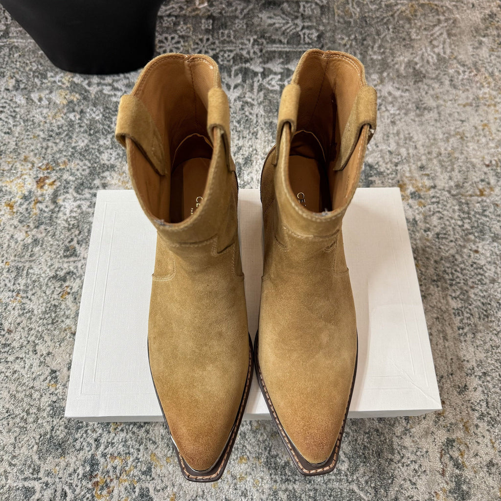 CELINE 26S ANKLE BOOTS 55 MM IN CAMEL BROWN SUEDE